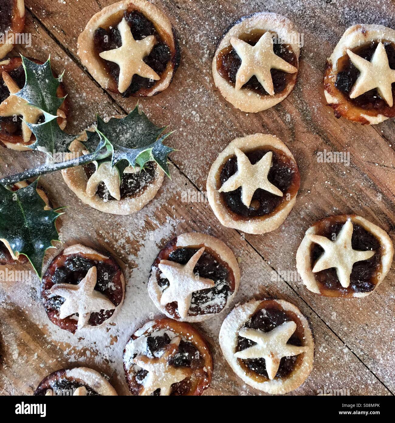 Mince pies at Christmas Stock Photo - Alamy