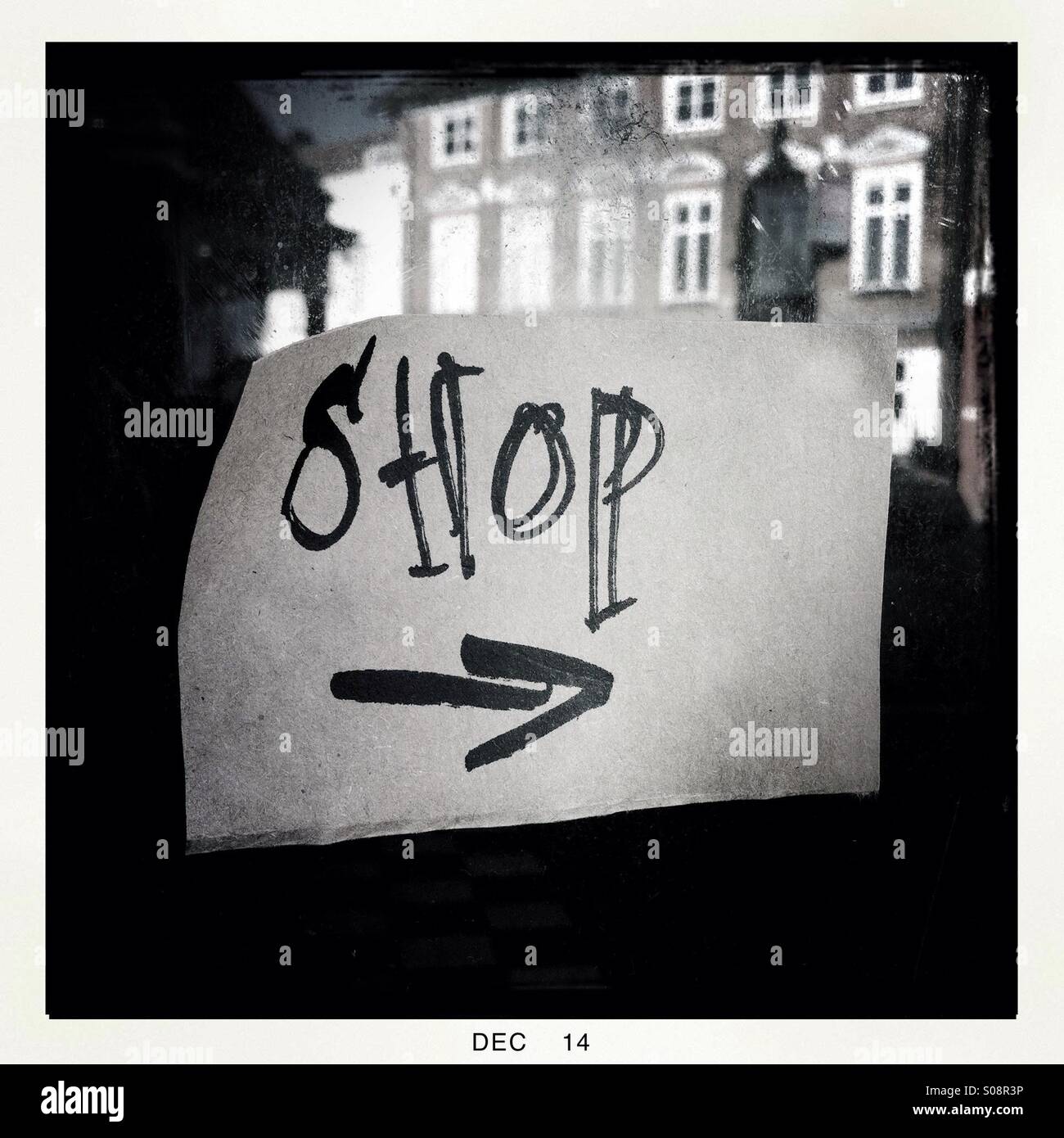 Handwritten shop sign on window Stock Photo Alamy