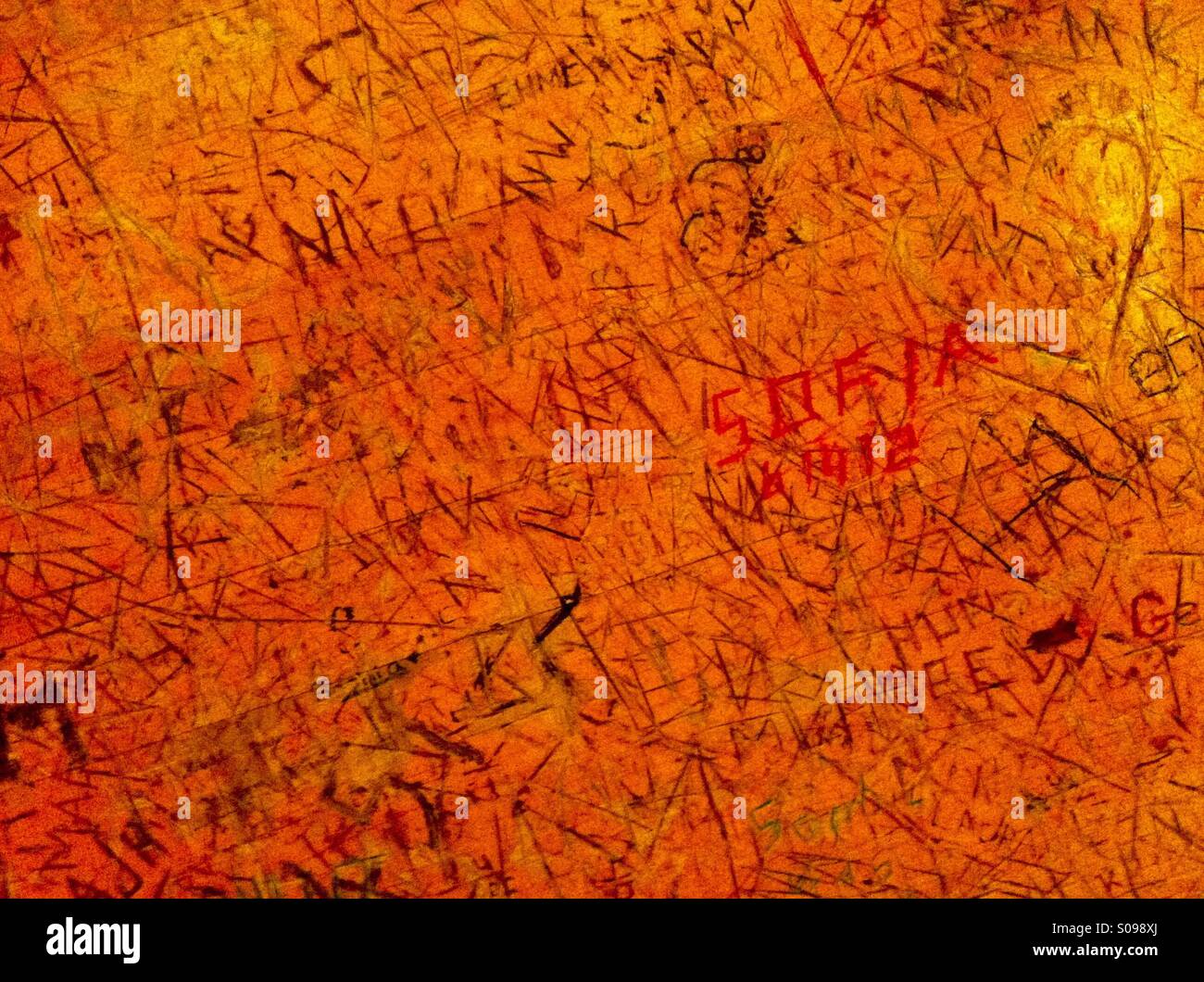 Graffiti table hi-res stock photography and images - Alamy