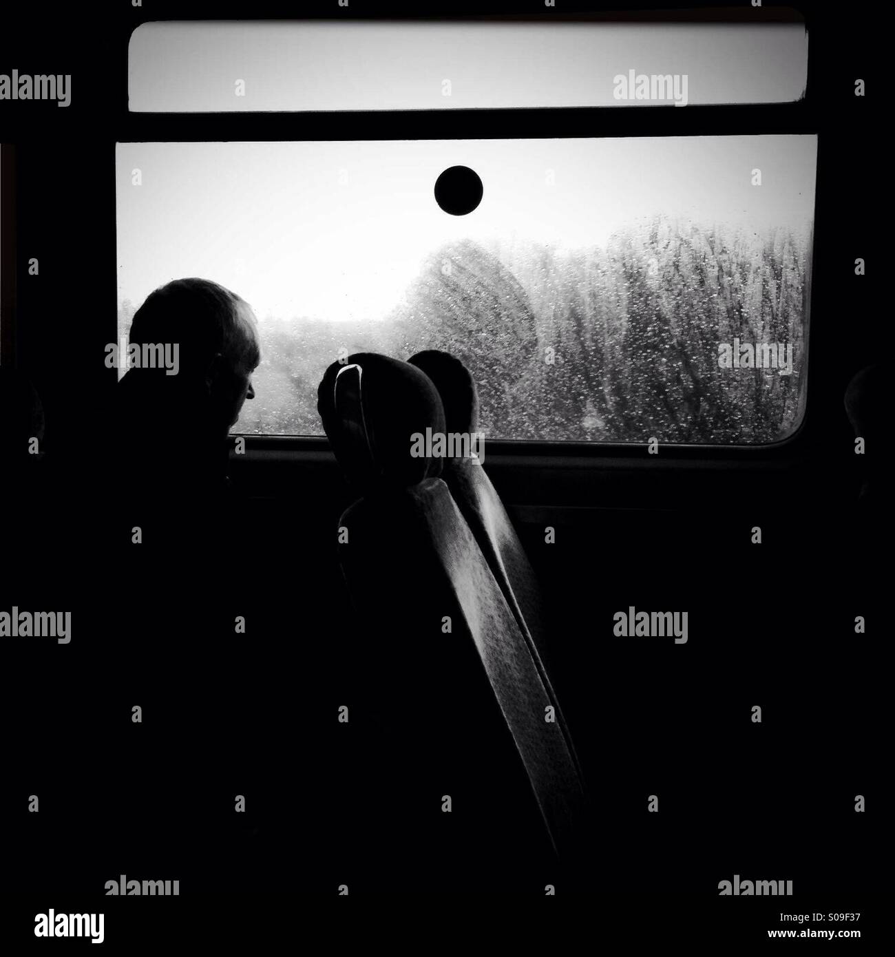 Black and white lonely man hi-res stock photography and images - Alamy
