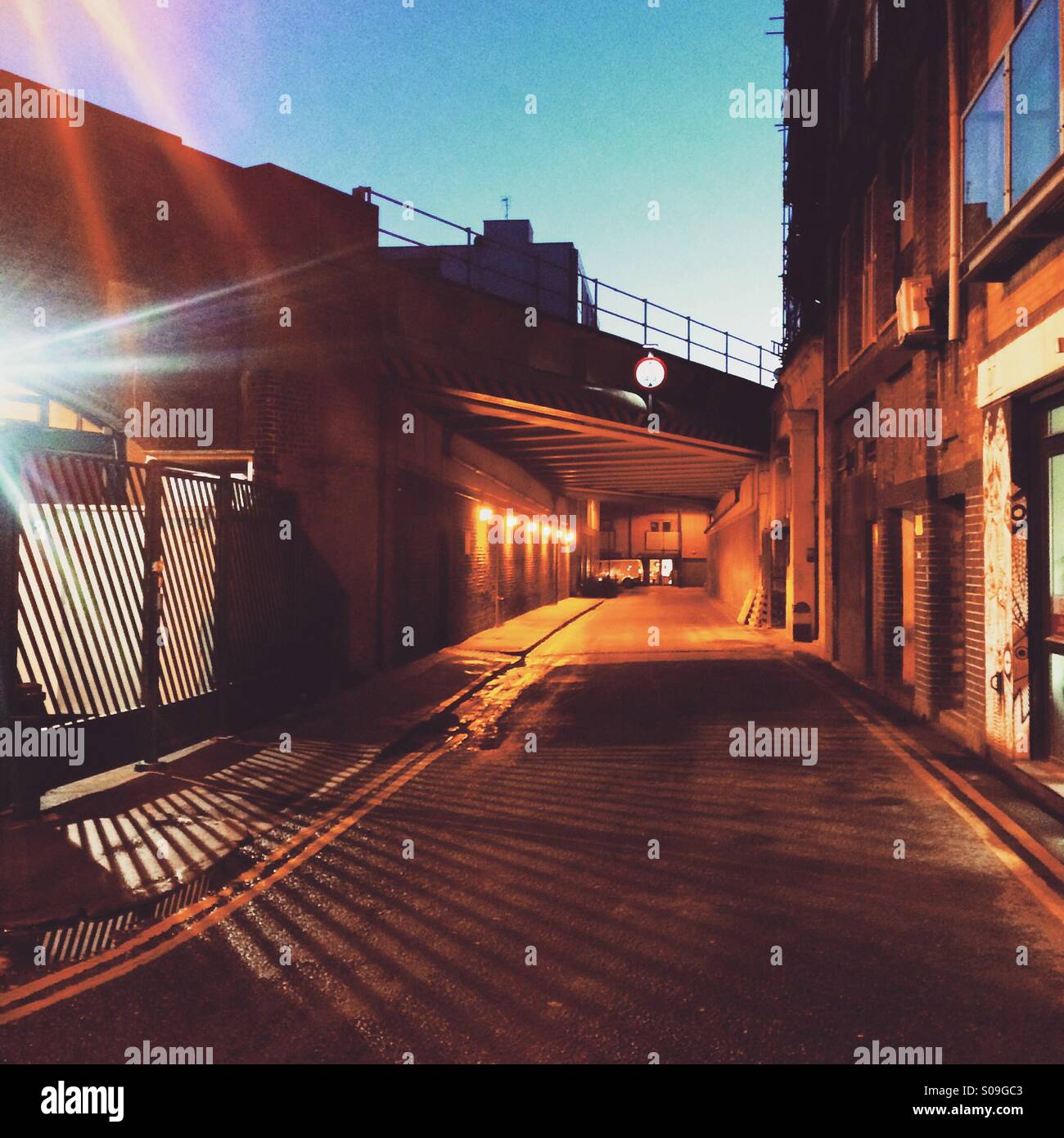 Empty london street hi-res stock photography and images - Alamy