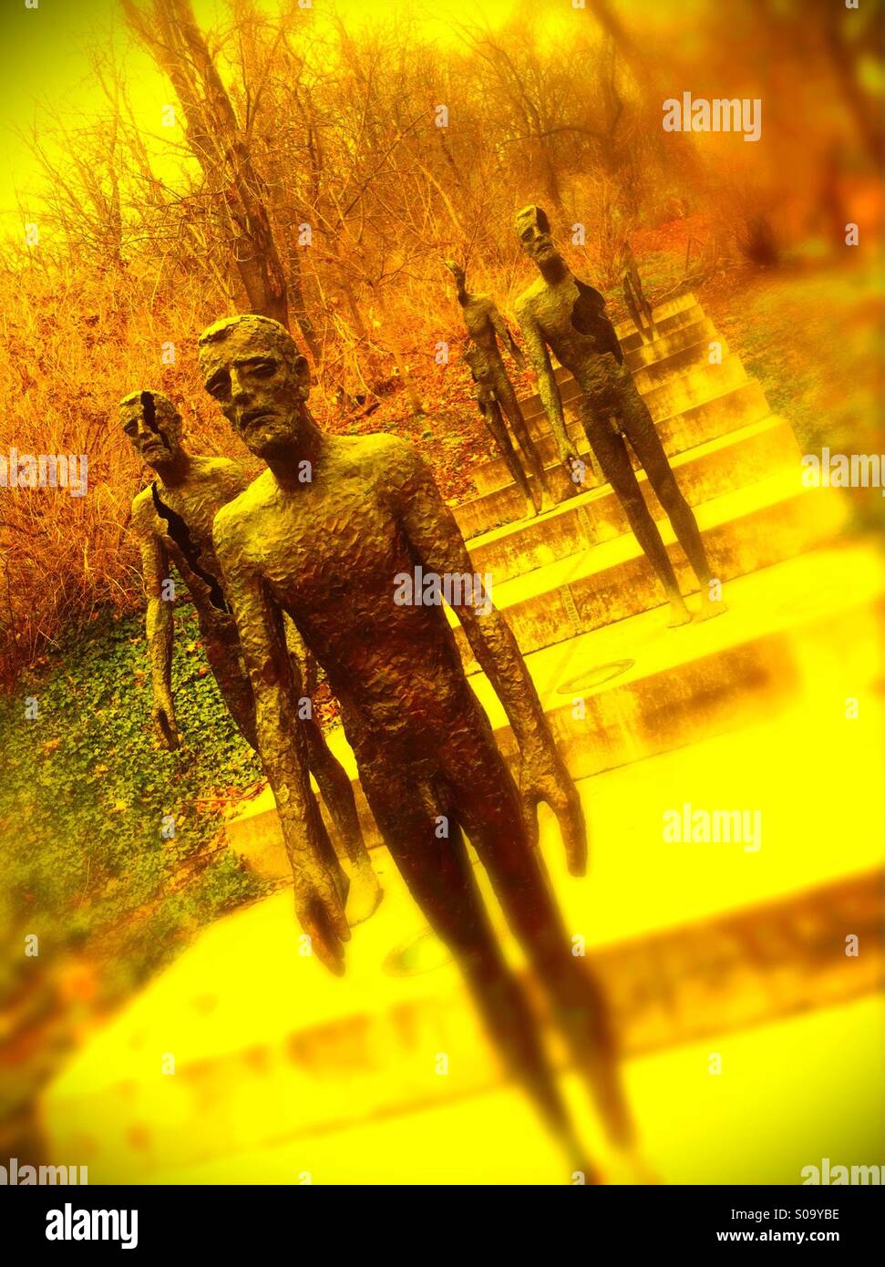 Statues and figures hires stock photography and images Alamy