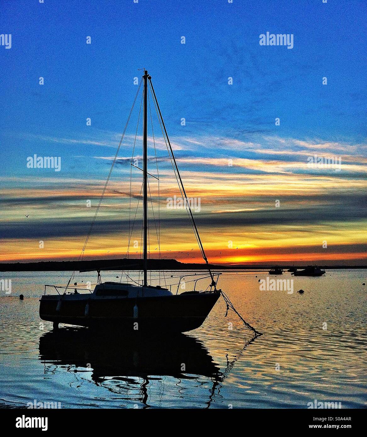 Sunset sail boat hi-res stock photography and images - Alamy