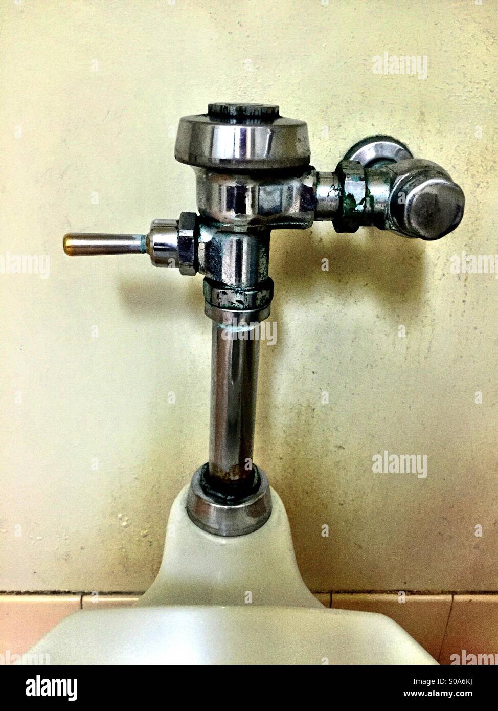 Flushing toilet hires stock photography and images Alamy