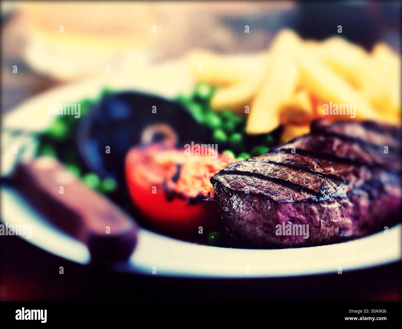 Steak and chips meal Stock Photo - Alamy