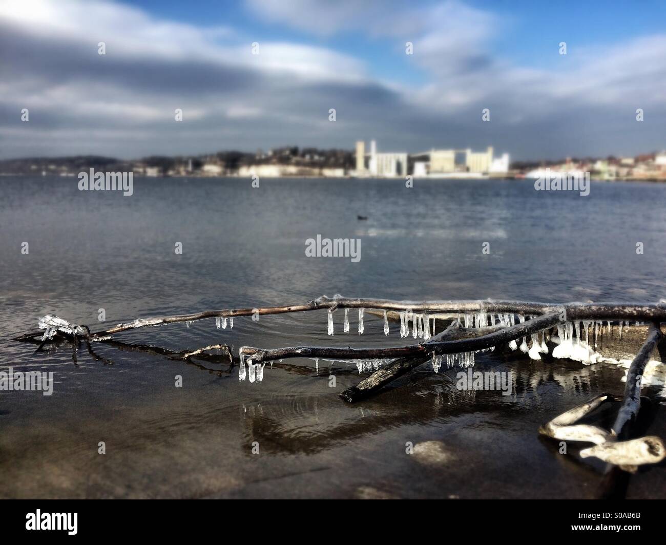 Winter on the Mississippi River near Alton, Illinois Stock Photo Alamy