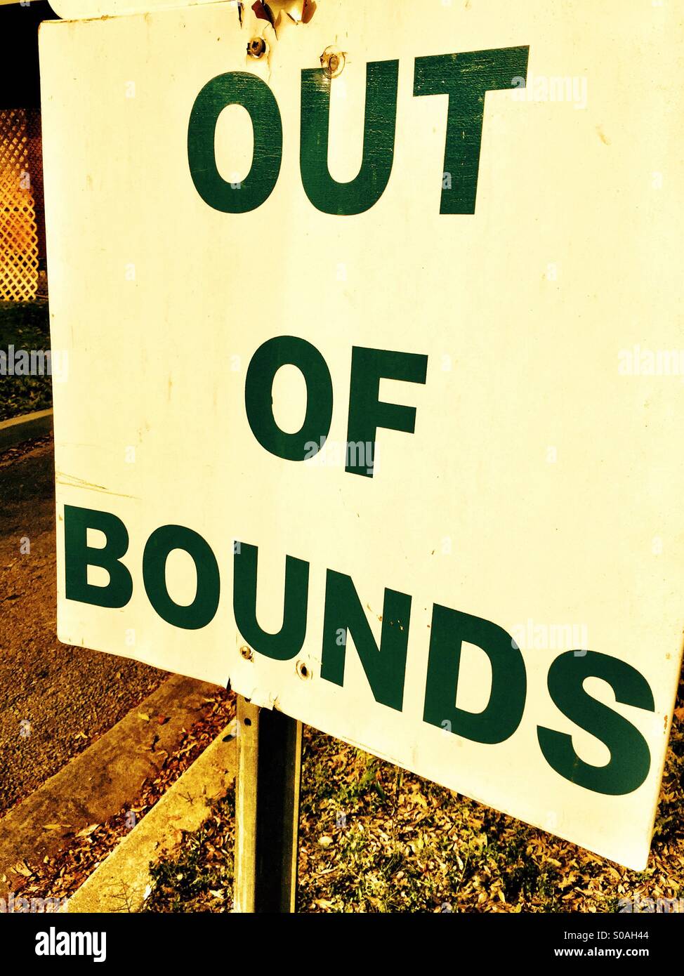 Out of bounds sign hi res stock photography and images Alamy