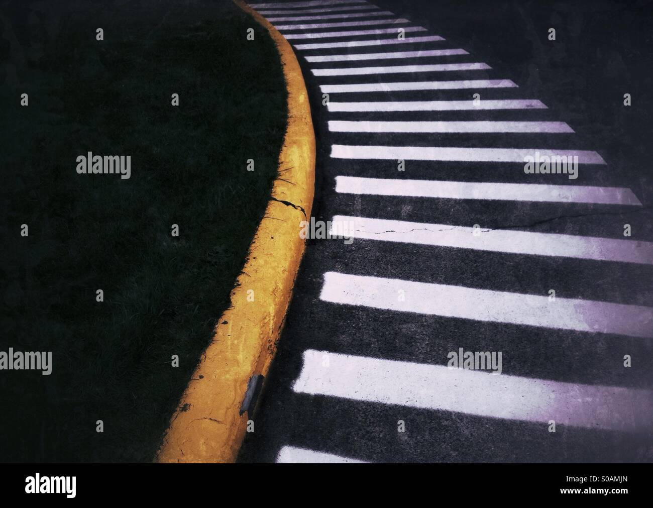 Yellow curb hires stock photography and images Alamy