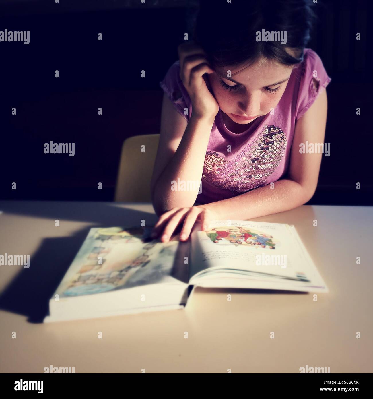 Absorbed reading hi res stock photography and images Alamy Absorbed reading hi res stock photography and images Alamy