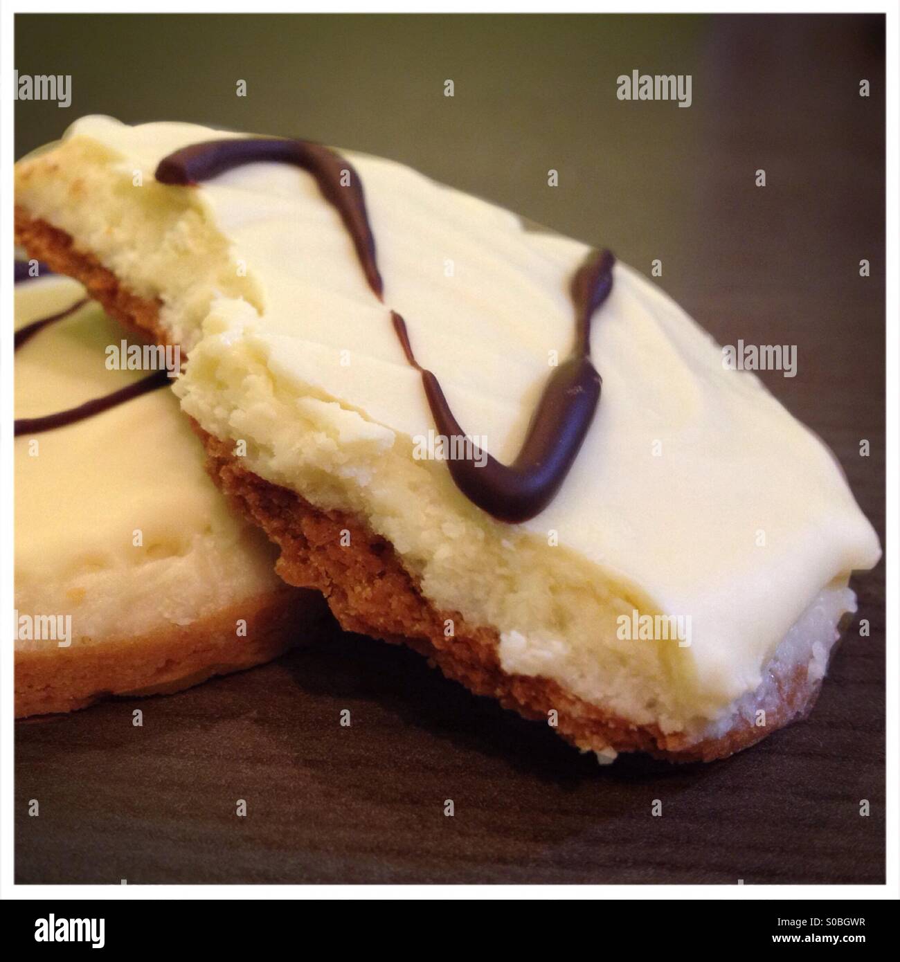 Biscuit chocolat blanc noix de coco Stock Photo Alamy
