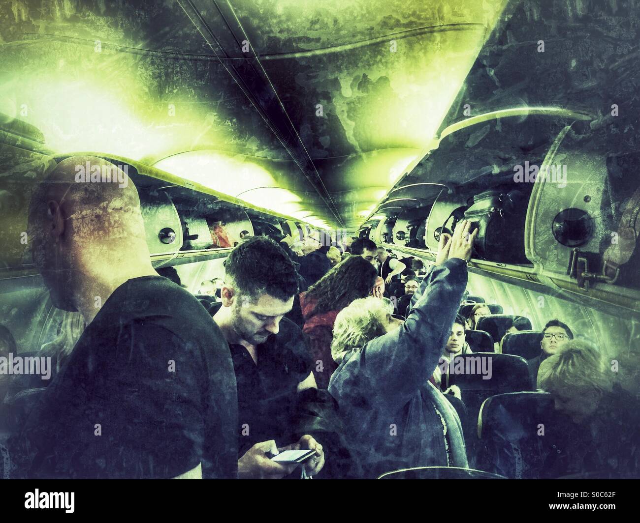 Boarding plane hires stock photography and images Alamy