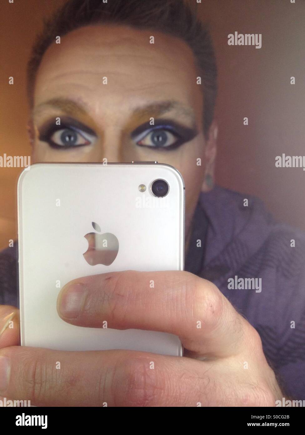 Drag queen getting ready Stock Photo Alamy