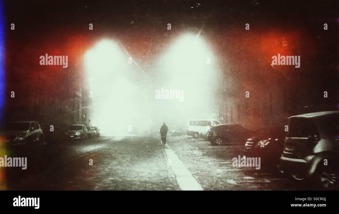 Foggy night street hi-res stock photography and images - Alamy
