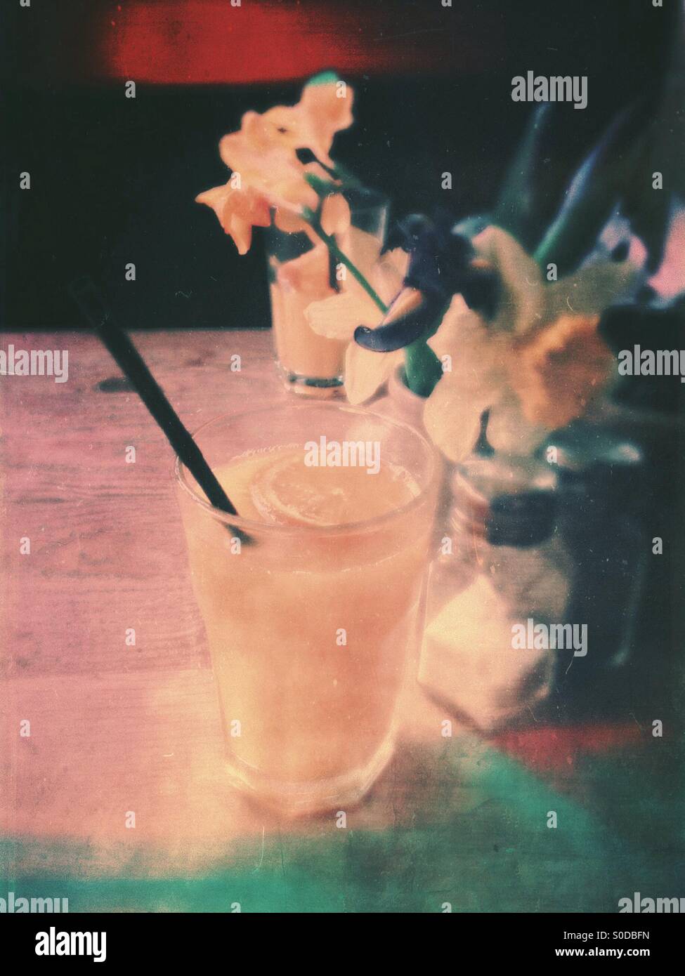 Fresh fruit juice cafe hi-res stock photography and images - Alamy