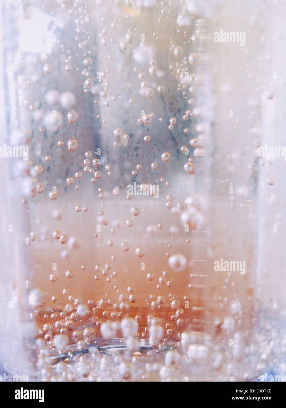 Bubbling drink hi res stock photography and images Alamy