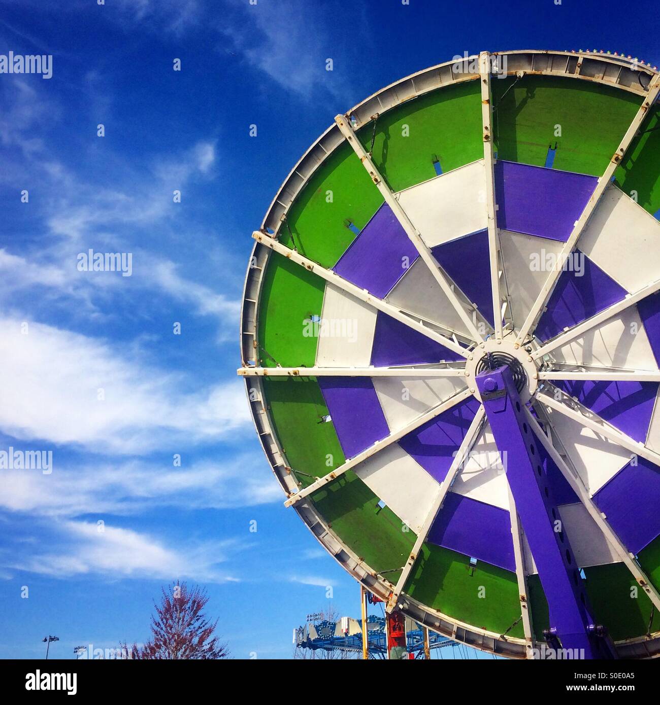 All 28+ Photos carnival ride that spins in a circle Latest