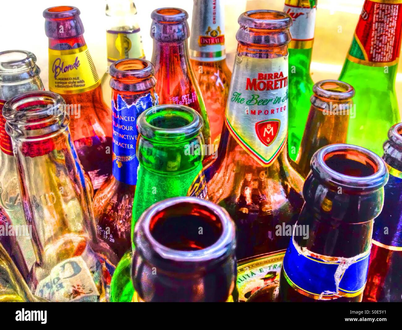 Many beer crates hi-res stock photography and images - Alamy