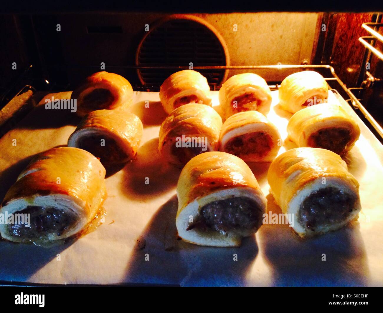 Convection oven hires stock photography and images Alamy