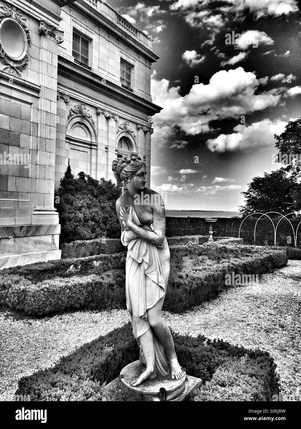 Rhode Island mansion statue Stock Photo Alamy