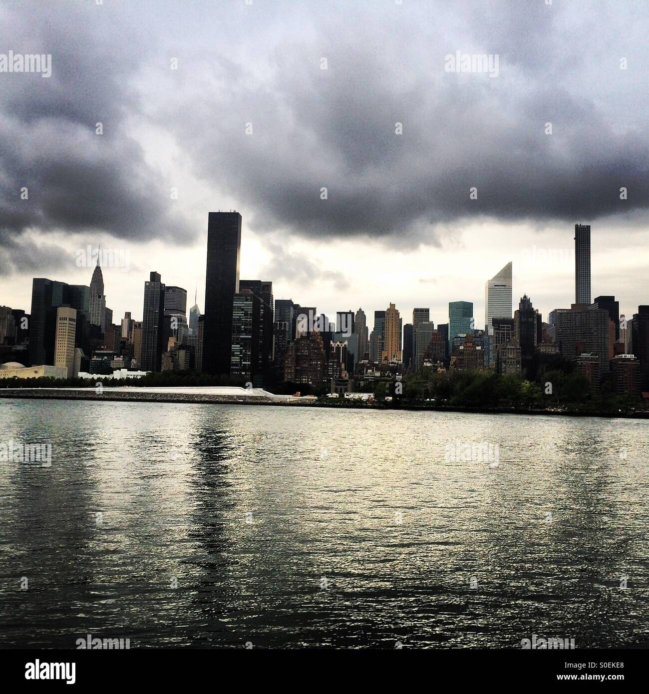 Nyc skyline hi-res stock photography and images - Alamy