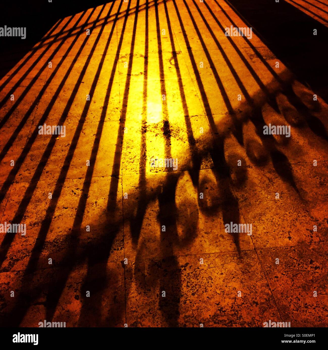 Silhouettes shades hi-res stock photography and images - Alamy