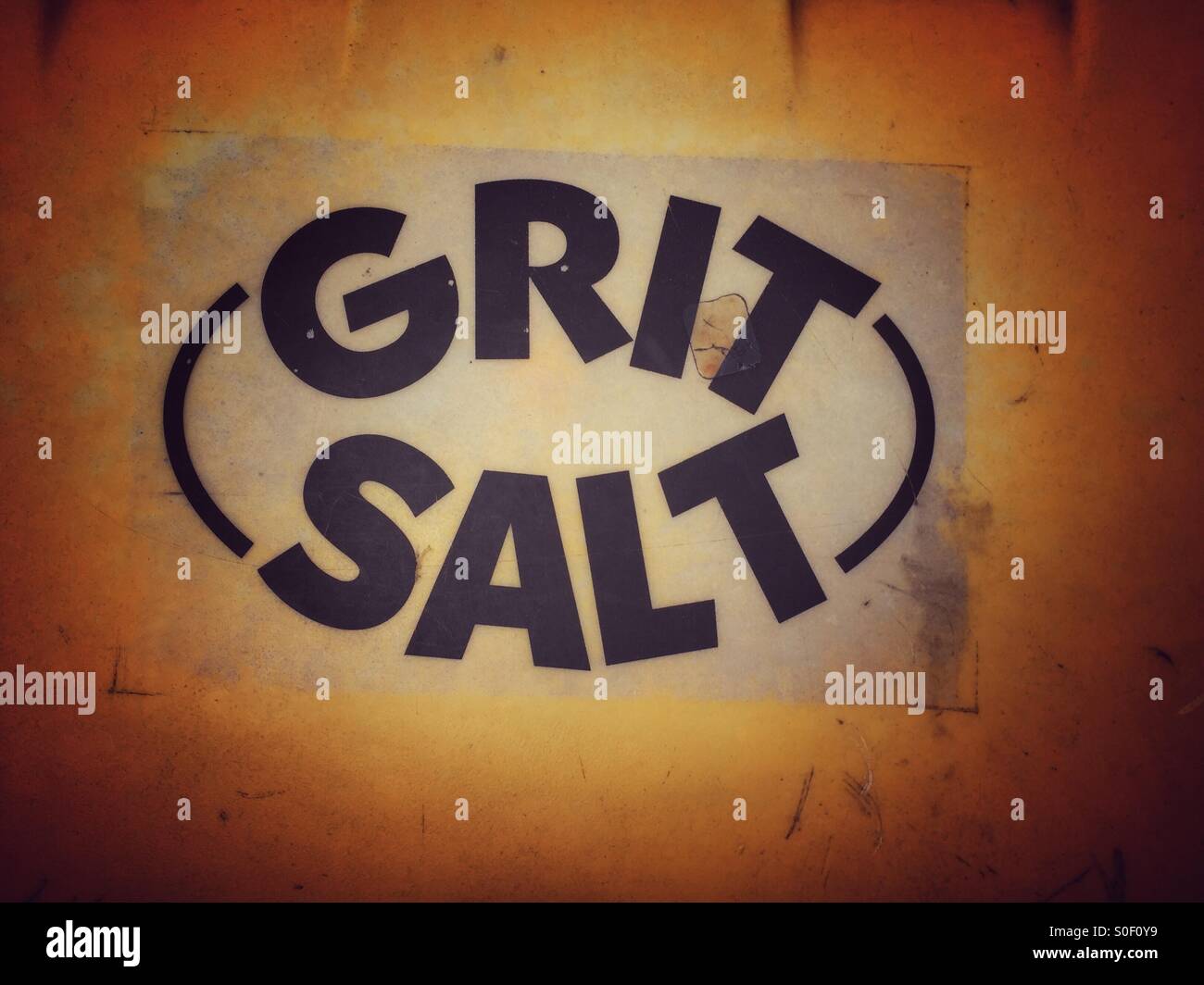Grit salt sign Stock Photo Alamy