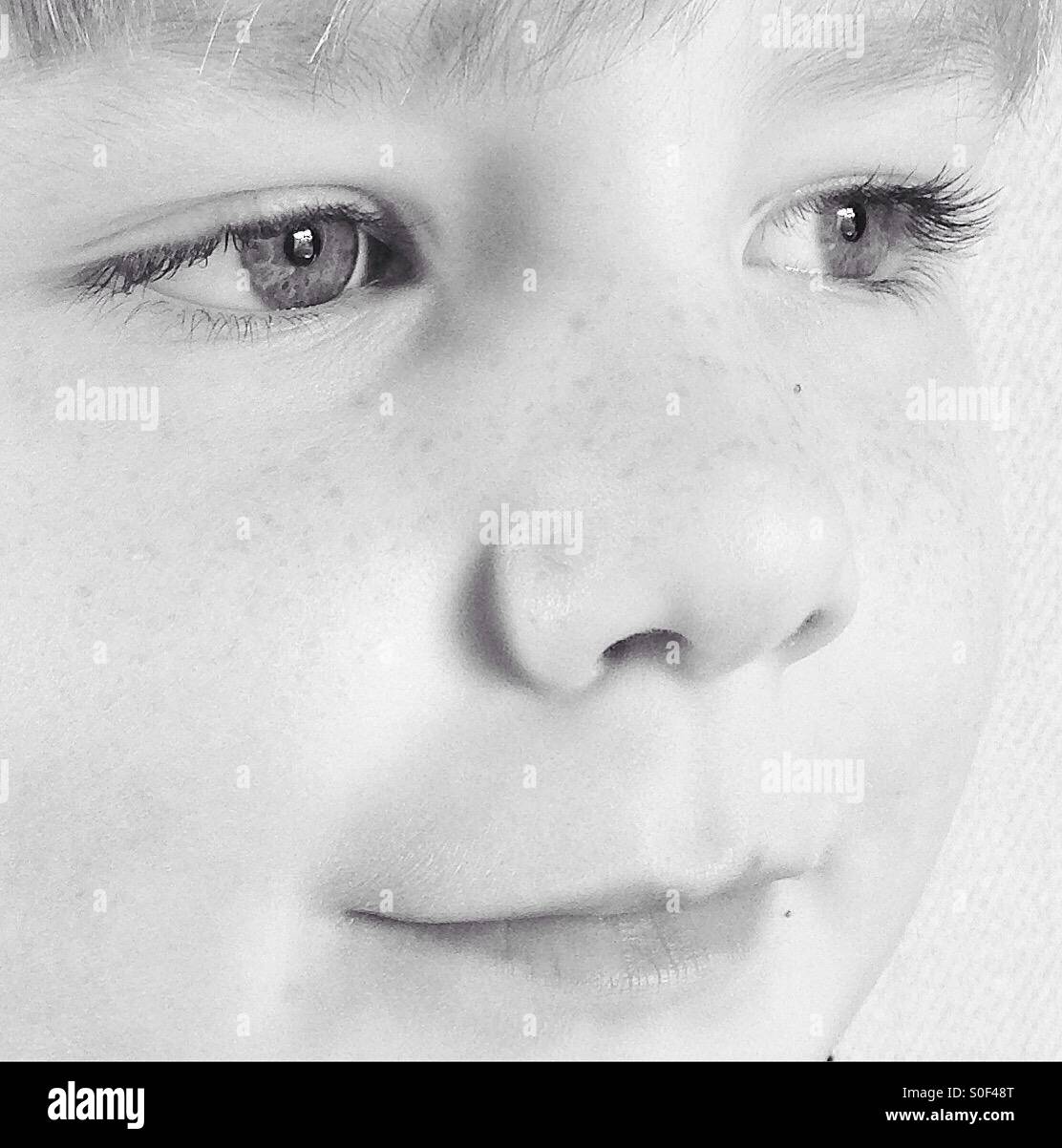 6 year old boy hi-res stock photography and images - Alamy
