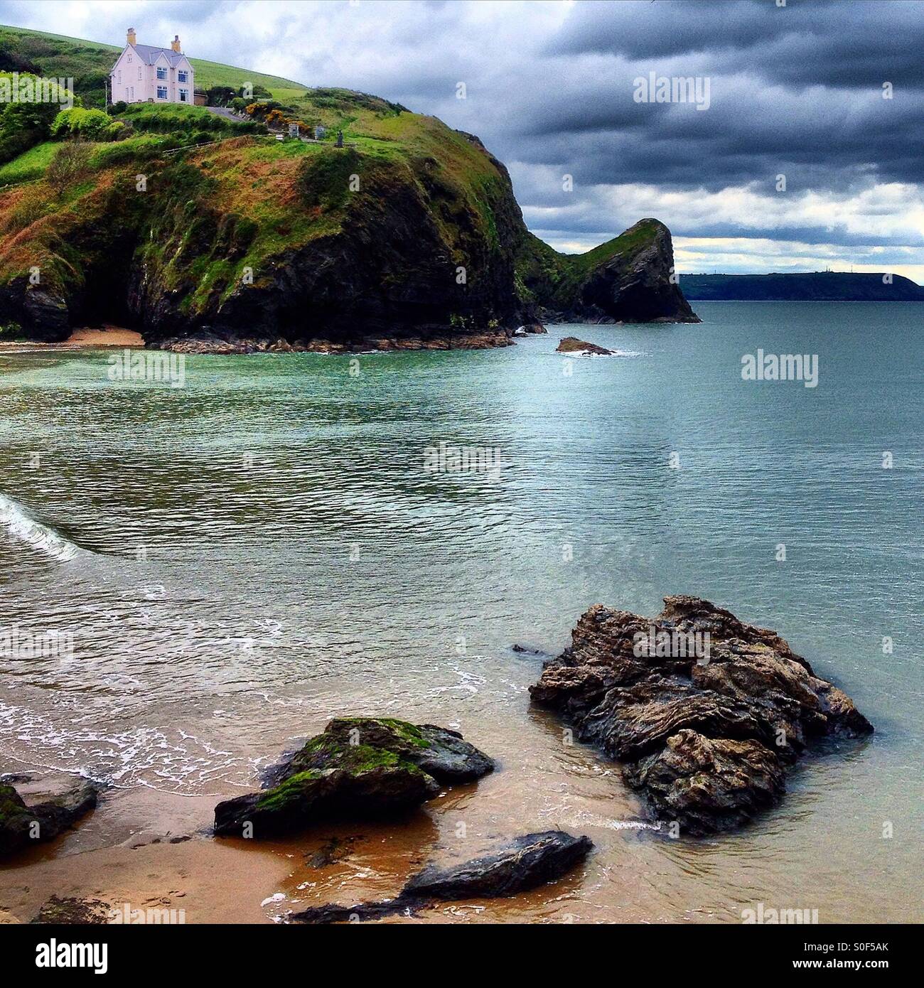 Llangrannog rocks hires stock photography and images Alamy