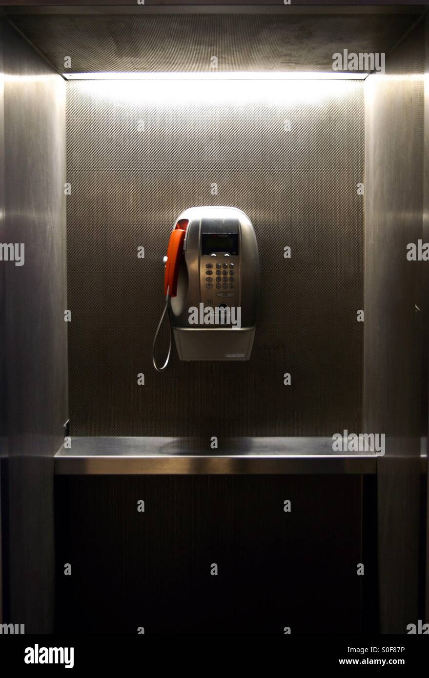 Telephone booth at night hi-res stock photography and images - Alamy