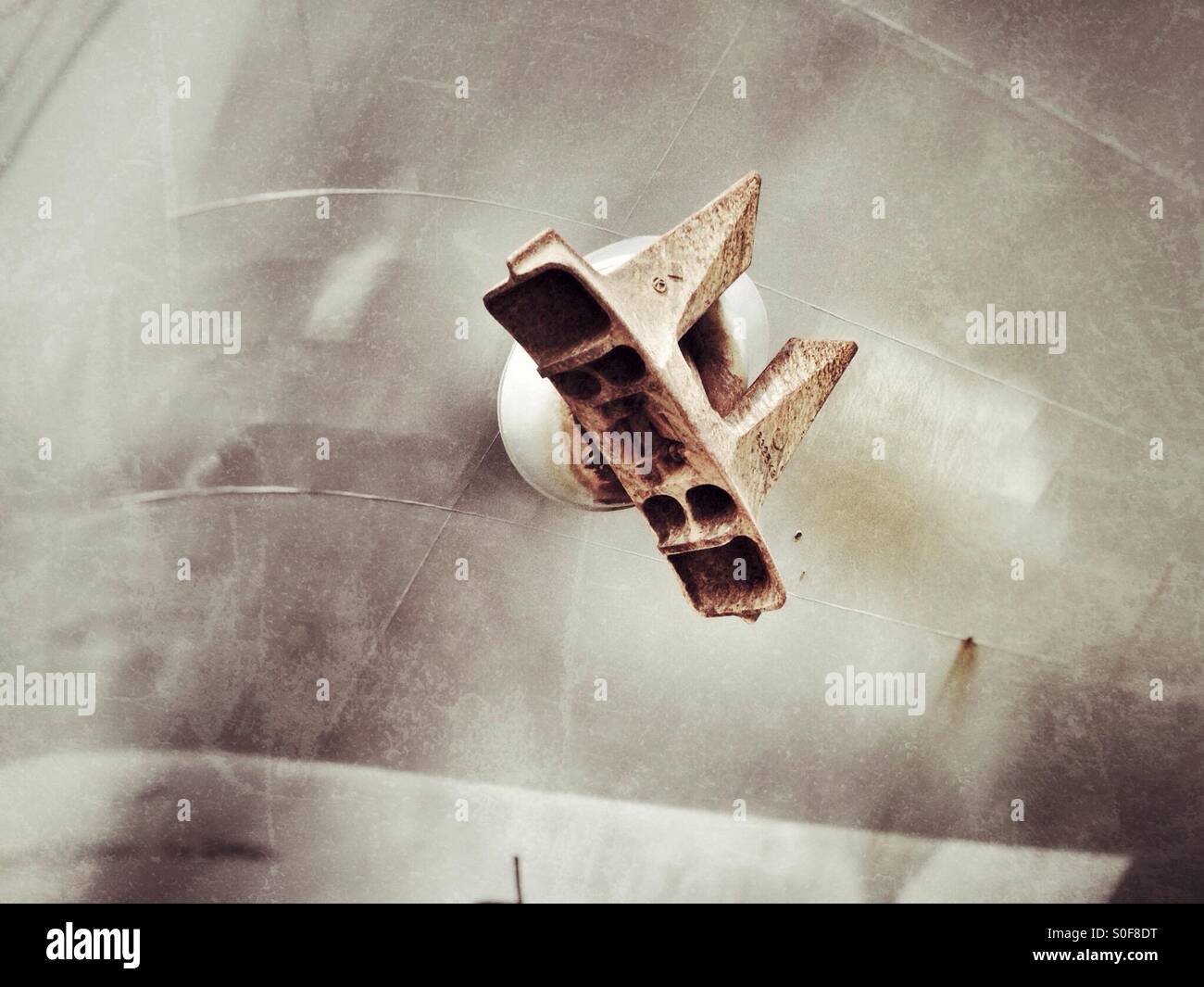 Shipping container ship anchor hi-res stock photography and images - Alamy