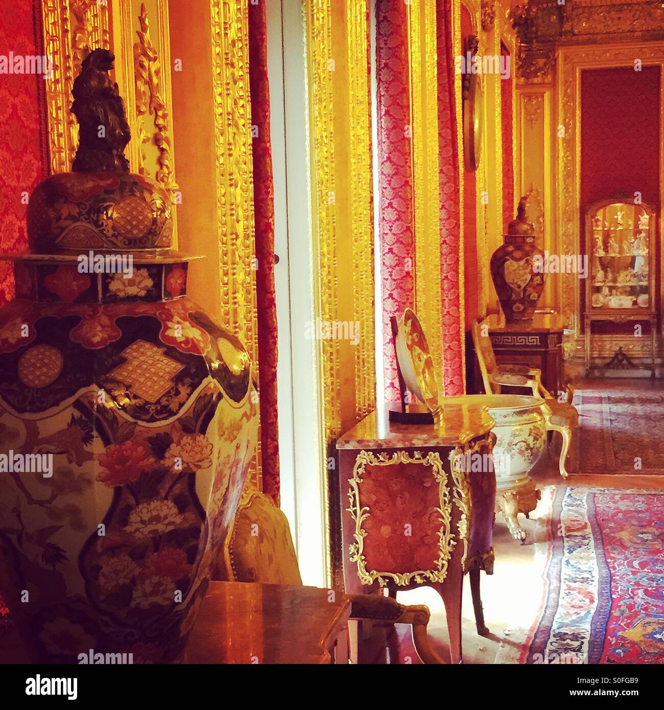 The gold room at Polesden Lacey Stock Photo