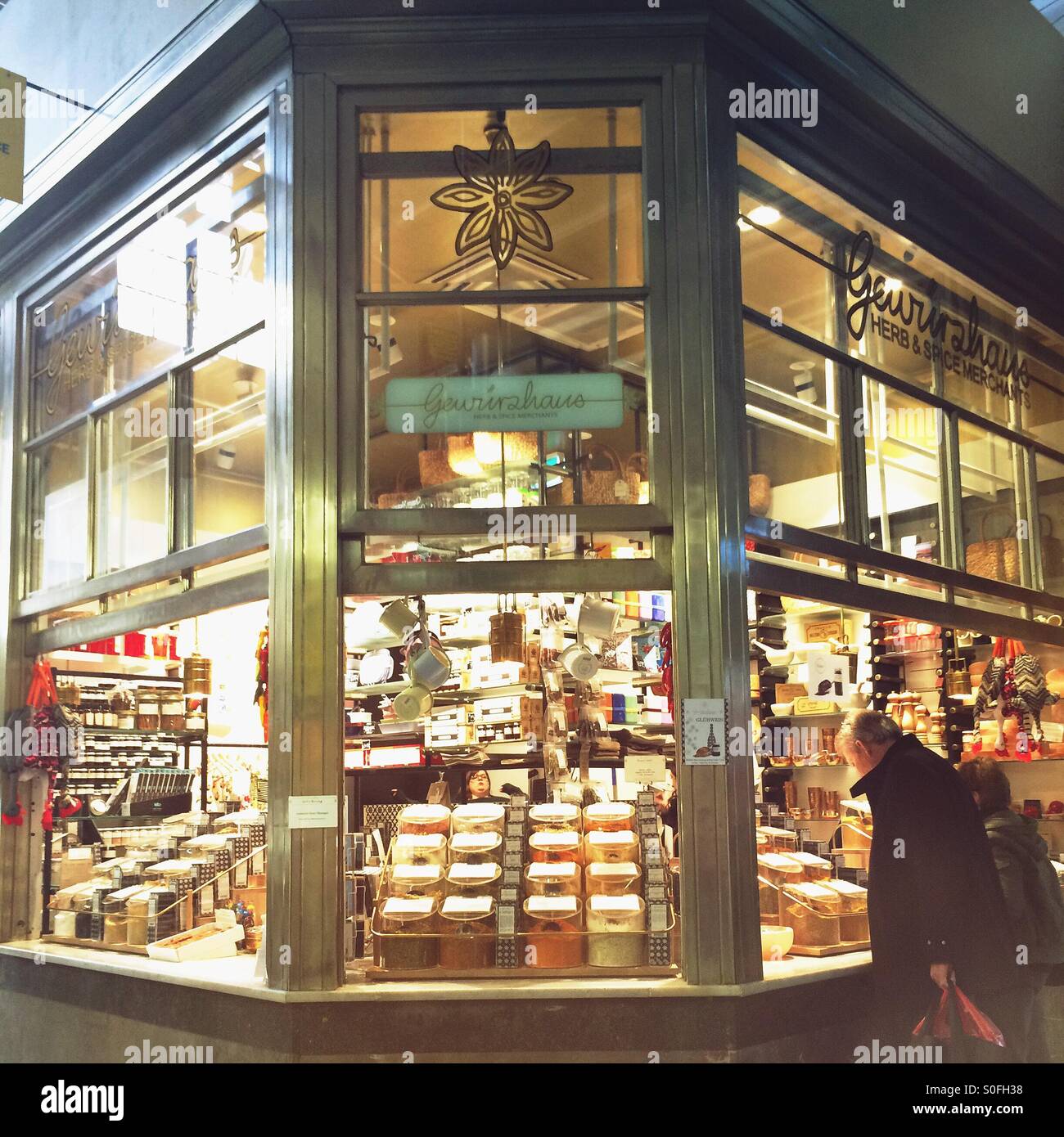 Spice shop, Deli Hall, Queen Victoria Market, Melbourne Stock Photo Alamy