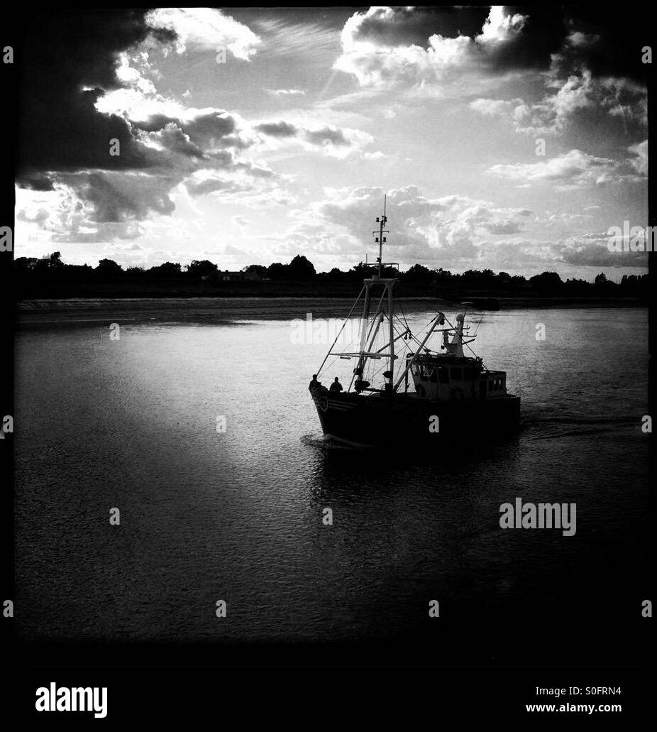 Black and white sailing boat Black and White Stock Photos & Images - Alamy