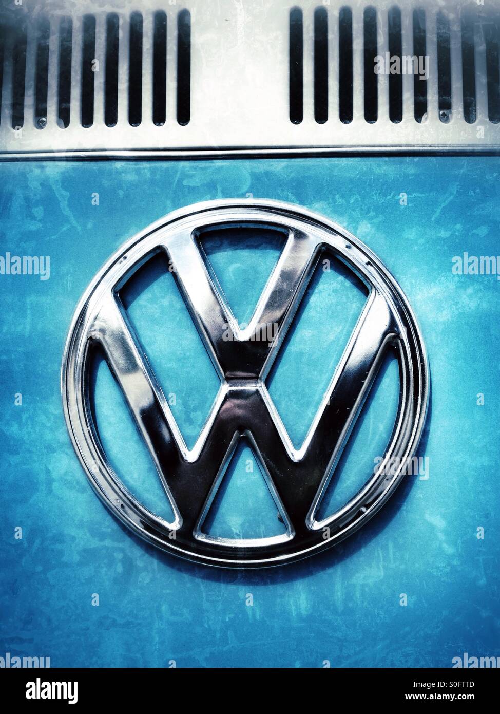 Volkswagen emblem hi-res stock photography and images - Alamy