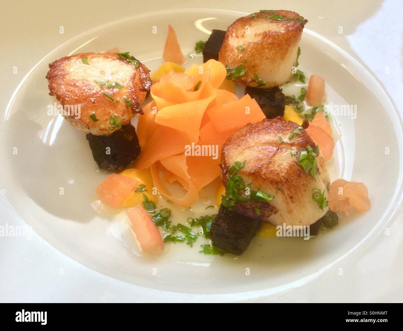 Scallops and black pudding Stock Photo Alamy