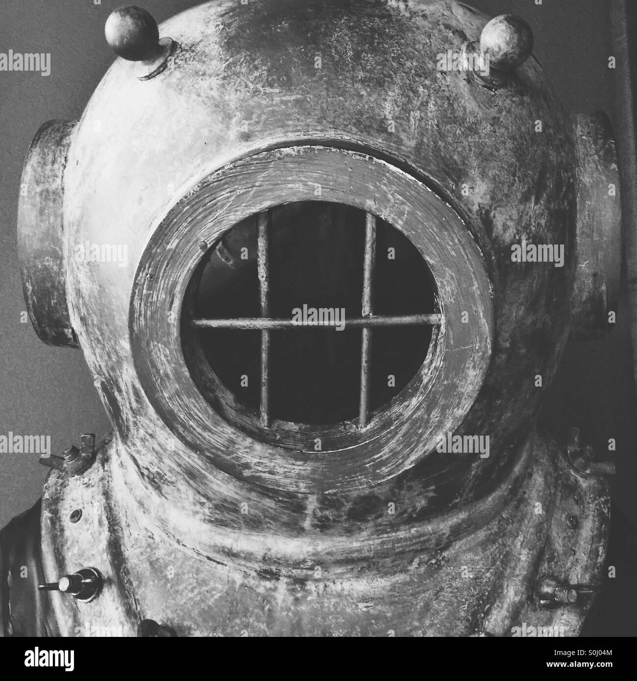 Diving suit old hires stock photography and images Alamy