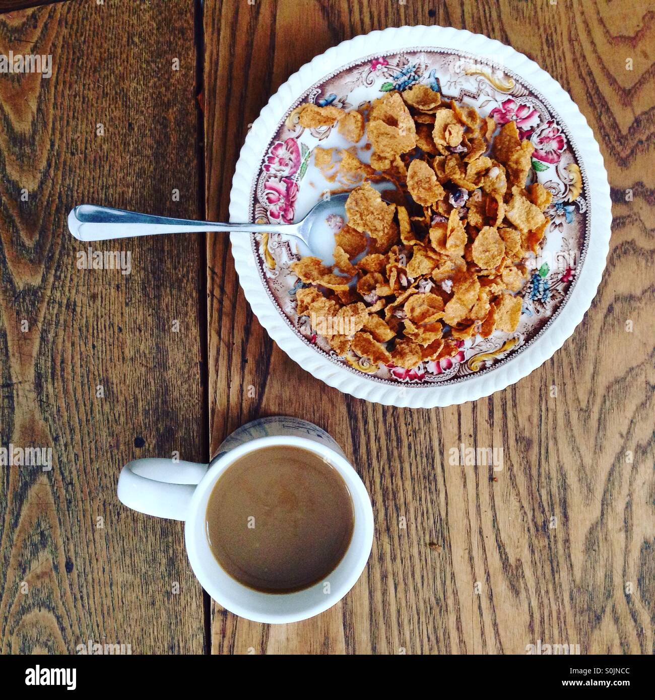Coffee and cereal breakfast Stock Photo - Alamy
