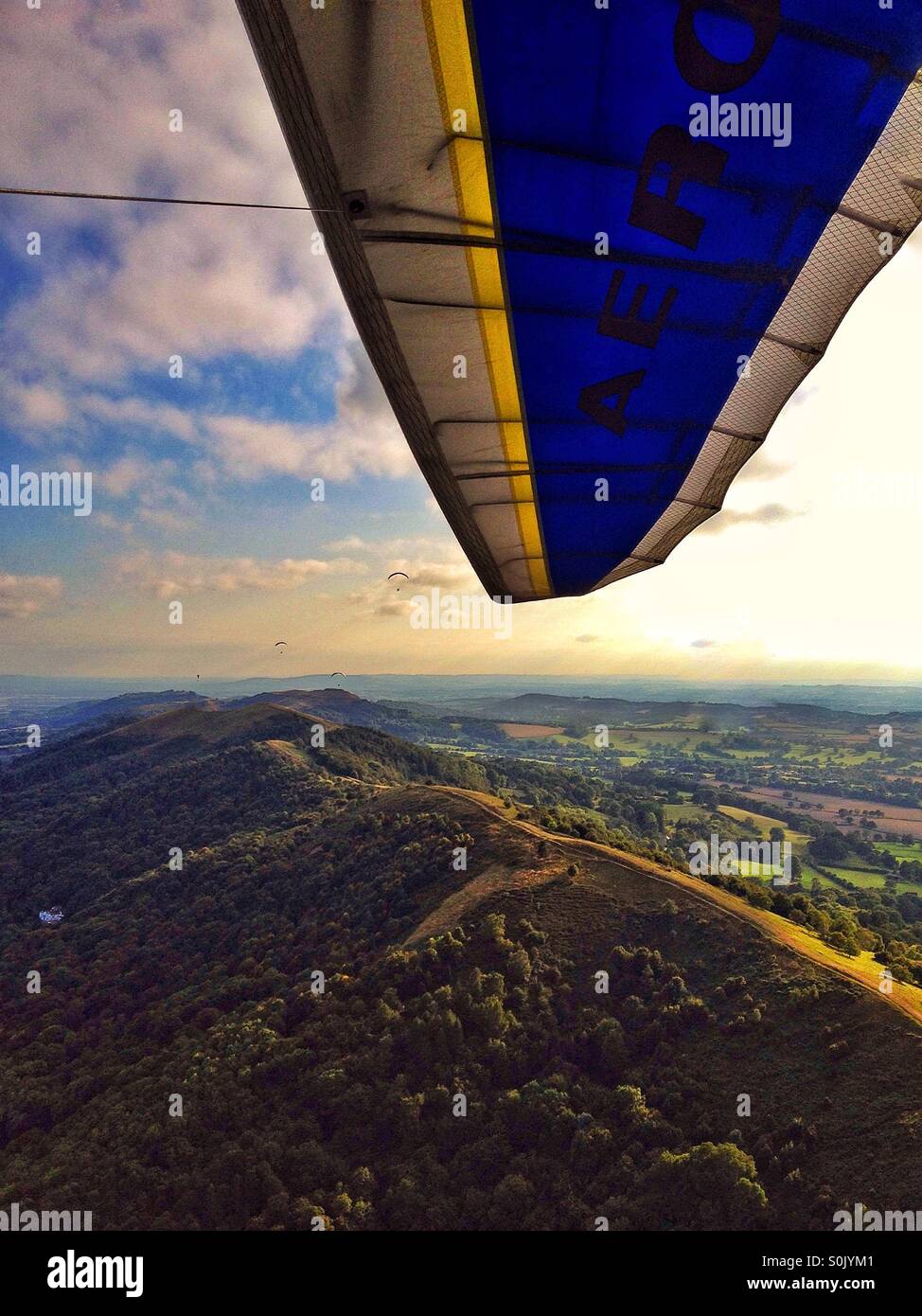 Hang gliding above the Malverns Stock Photo