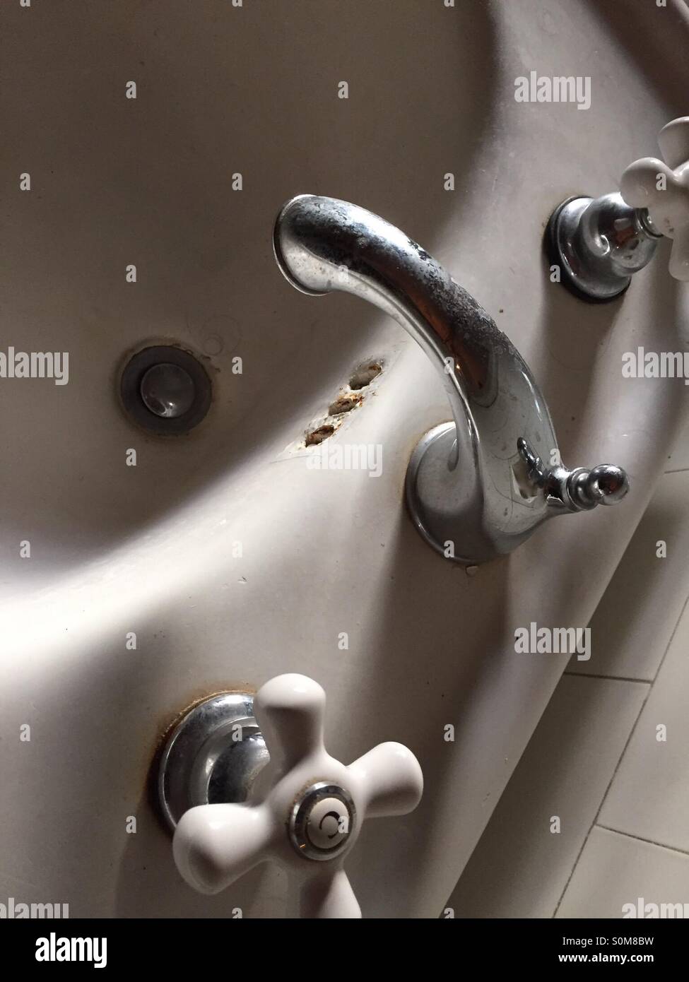 An old antique sink Stock Photo Alamy