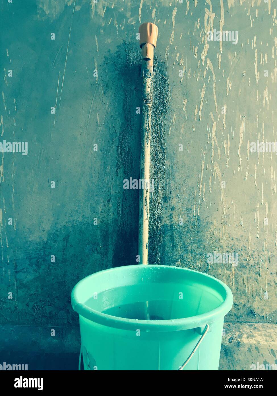 Bucket of water hires stock photography and images Alamy