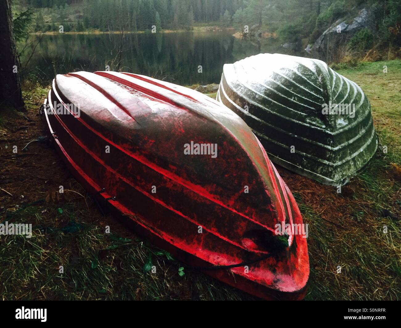 Dinghy upside down hires stock photography and images Alamy
