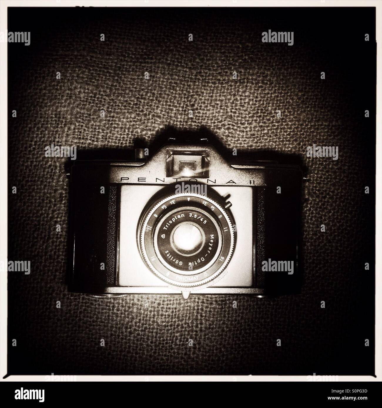 Vintage analogue film camera Stock Photo Alamy