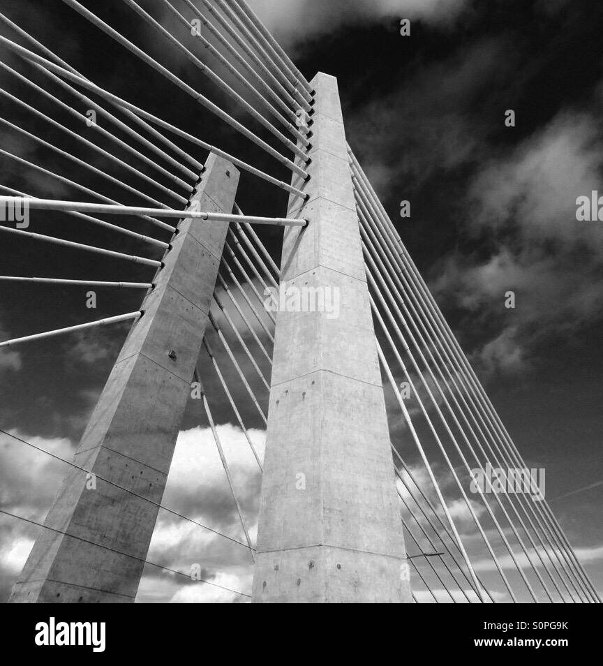 Tilikum Crossing Bridge, Willamette River, Portland, OREGON, Built 2015 Stock Photo