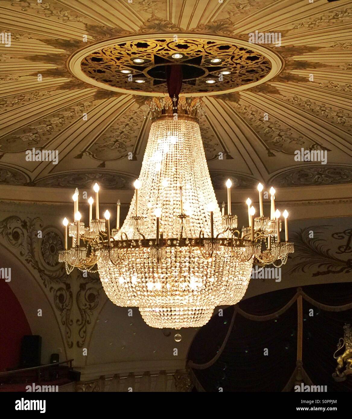 Sparkling chandelier hi-res stock photography and images - Alamy