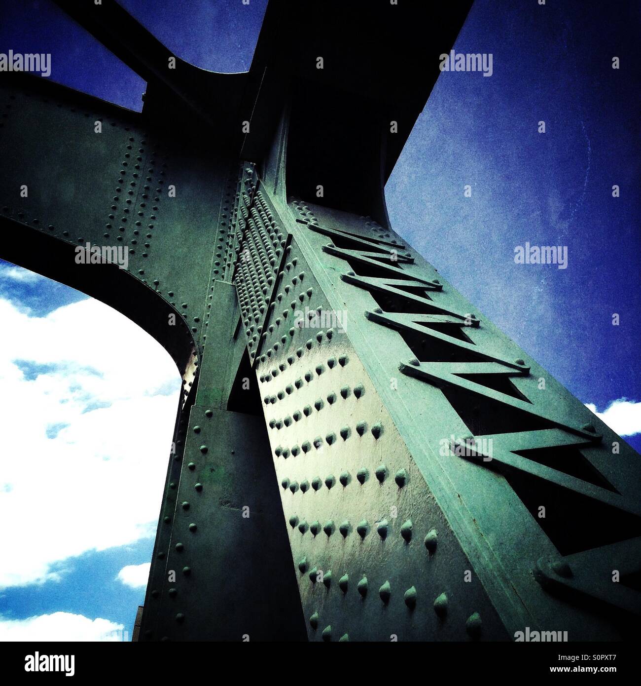 Steel bridge iron structure hi-res stock photography and images - Alamy