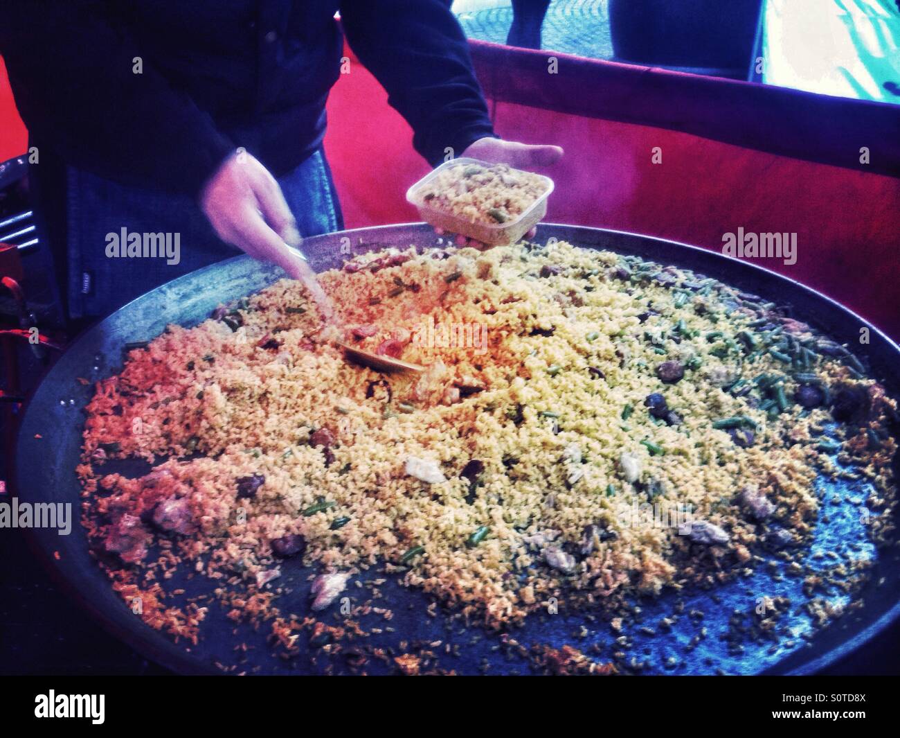 Takeaway paella hires stock photography and images Alamy