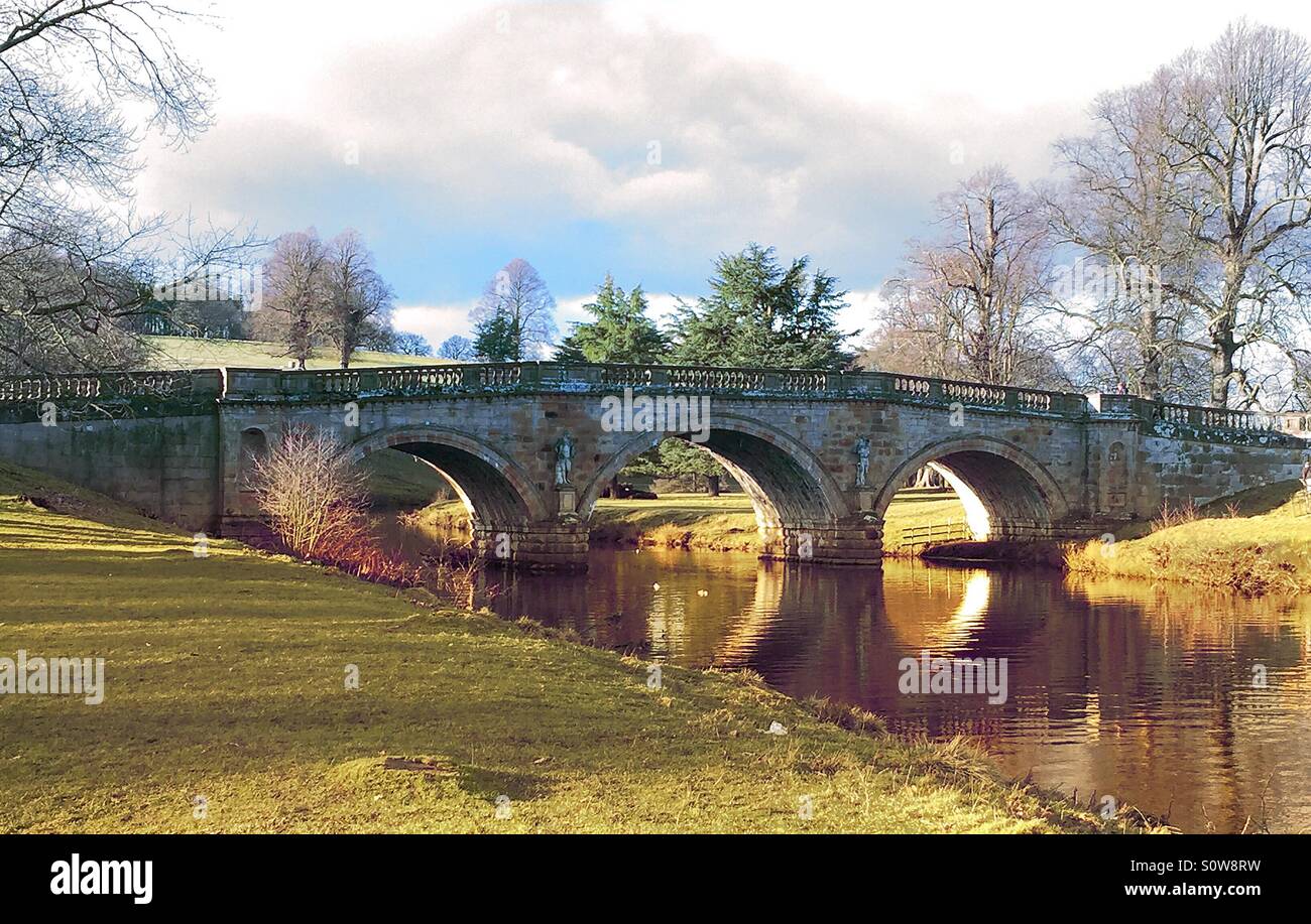 Bridge over River Derwent on the Chatsworth Estate Derbyshire Uk Stock