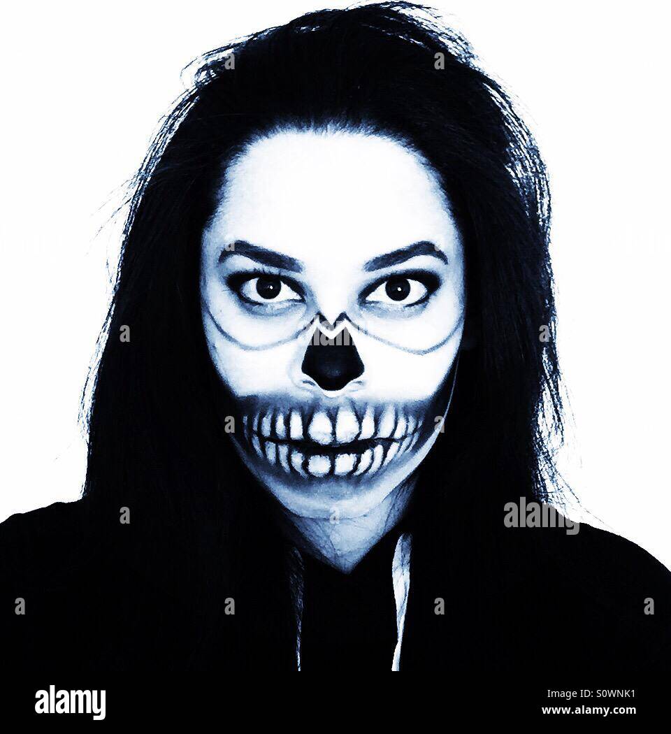 White face paint hi-res stock photography and images - Alamy