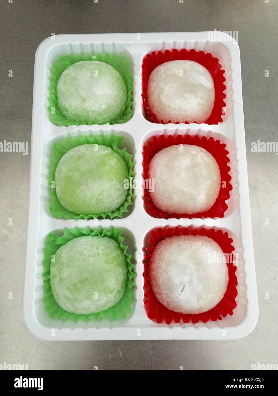 Japanese rice cakes Stock Photo Alamy