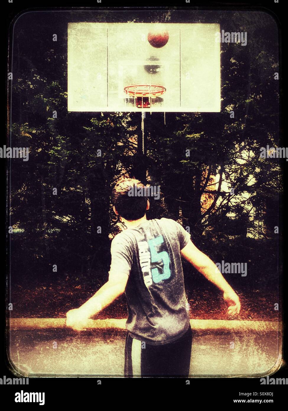 Shooting hoops Stock Photo Alamy